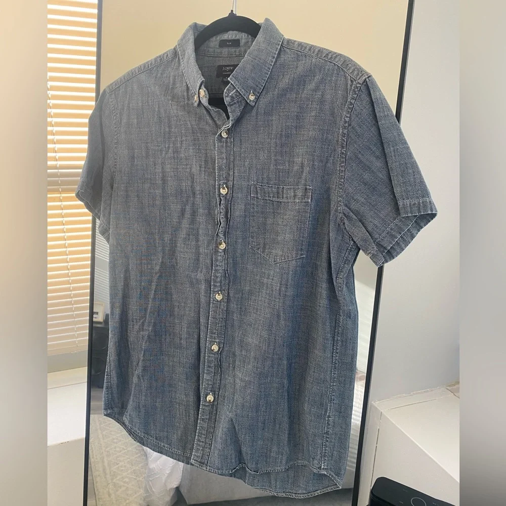 J. Crew - Short-Sleeve 100% Organic Chambray Cotton Button Down - Size M Slim